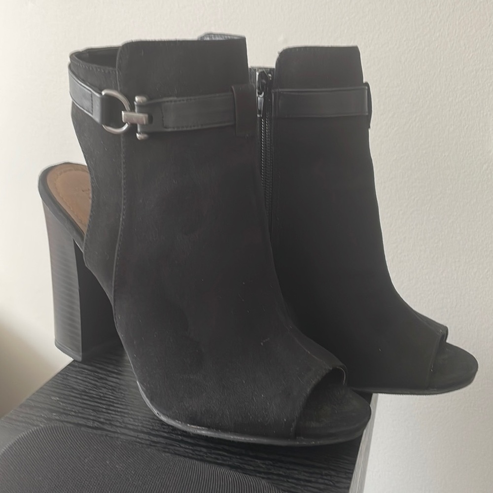New Black shoes/boots